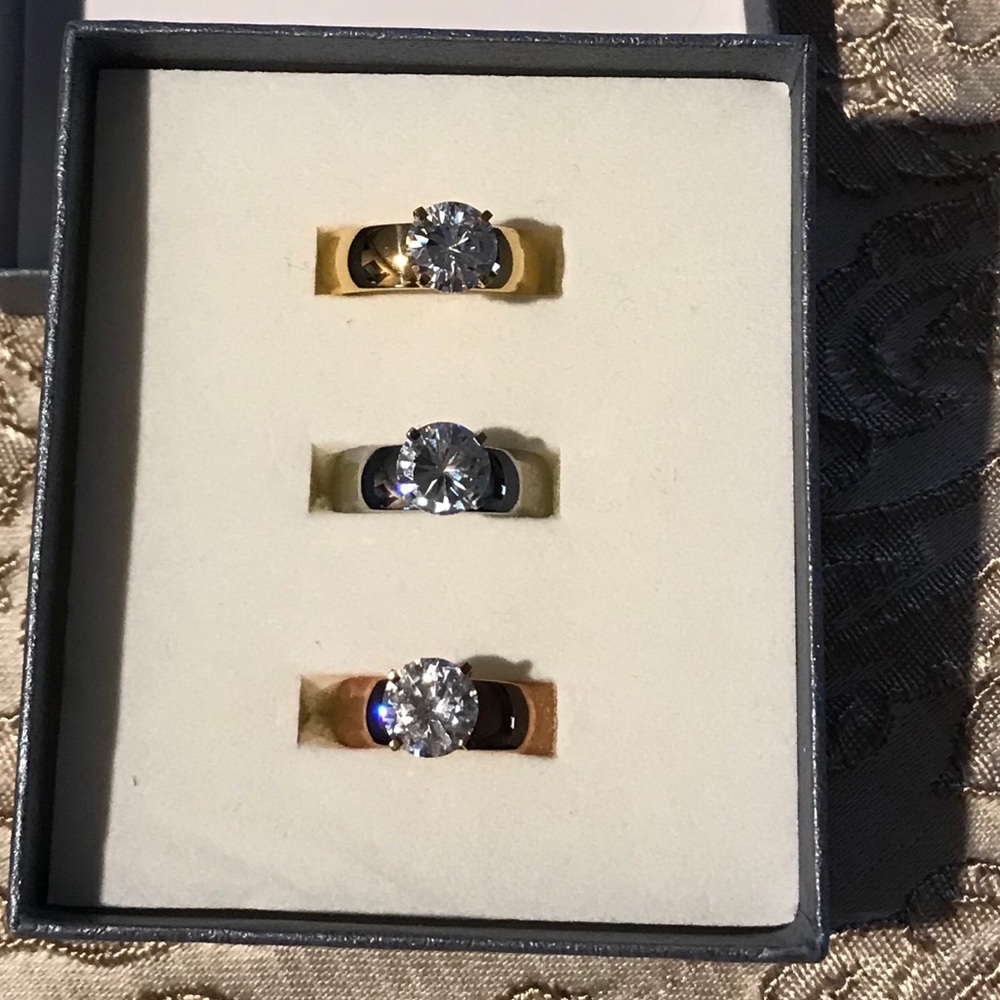 Cubic zirconia size 6